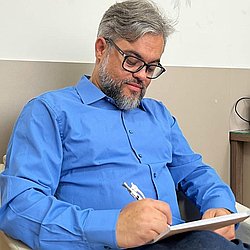 Dr. Aléssio - Médico psiquiatra - Agendar Consulta